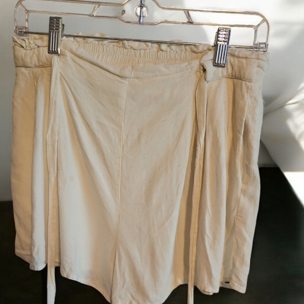 Umgee High Waist Cream Flowing Shorts